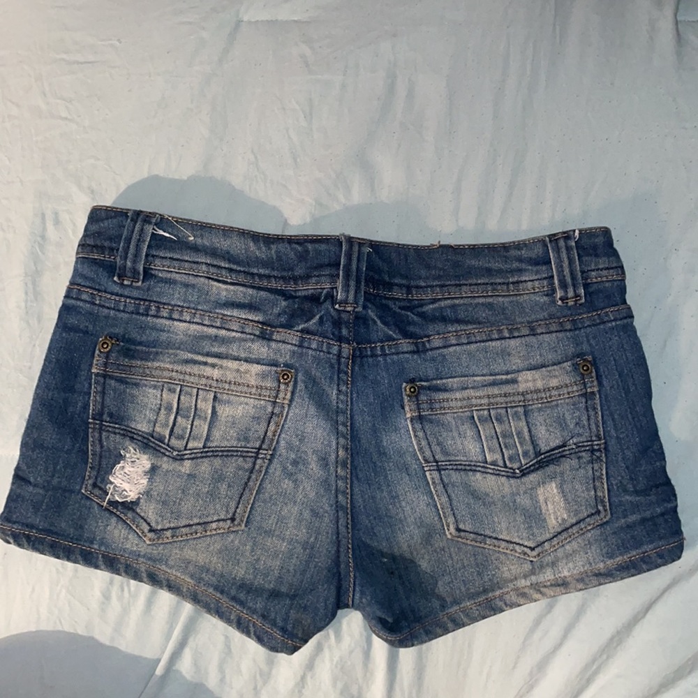 Shorts - Picture 2 of 2
